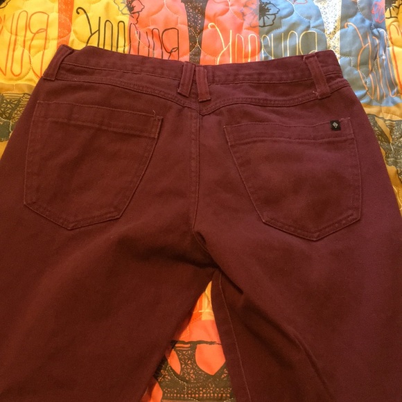 Red skinny fit pants - Picture 2 of 3
